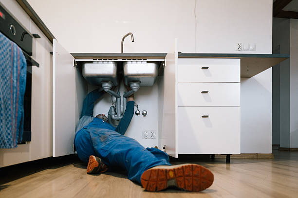 Professional Drain Cleaning technician working in Minerva, OH